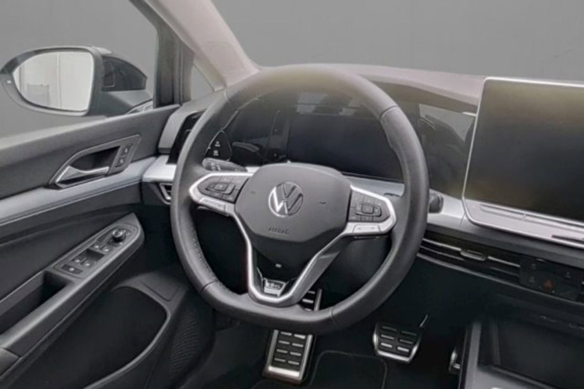 Volkswagen Golf 2.0 TDI 150 CV DSG SCR R-Line (4)