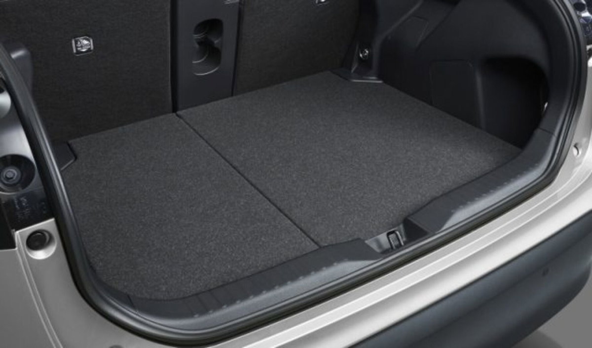 Toyota Yaris Cross 1.5h GR Sport Black Sky fwd 116cv e-cvt (6)