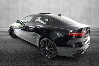 Jaguar XE 2.0 D 204 CV AWD aut. R-Dynamic HSE (4)