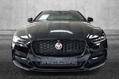 Jaguar XE 2.0 D 204 CV AWD aut. R-Dynamic HSE (5)