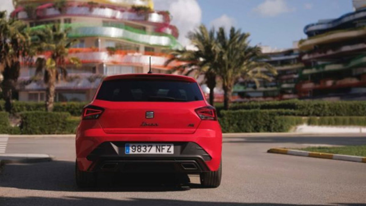 SEAT Ibiza 1.0 EcoTSI 115 CV 5 porte FR (7)