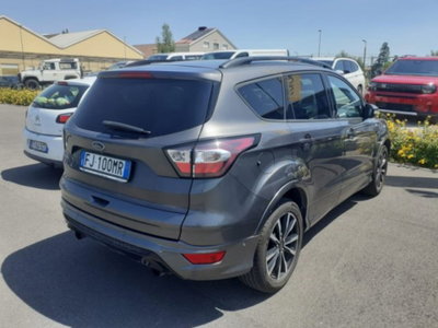Ford Kuga 1.5 TDCI 120 CV S&S 2WD ST-Line (2)