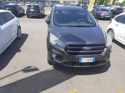 Ford Kuga 1.5 TDCI 120 CV S&S 2WD ST-Line (5)