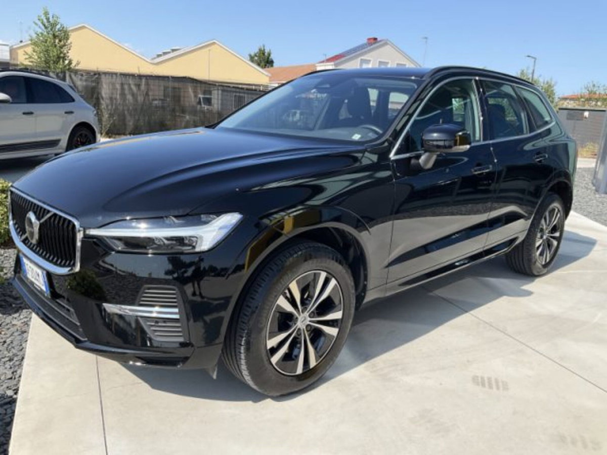 Volvo XC60 B4 Geartronic Momentum Pro (2)
