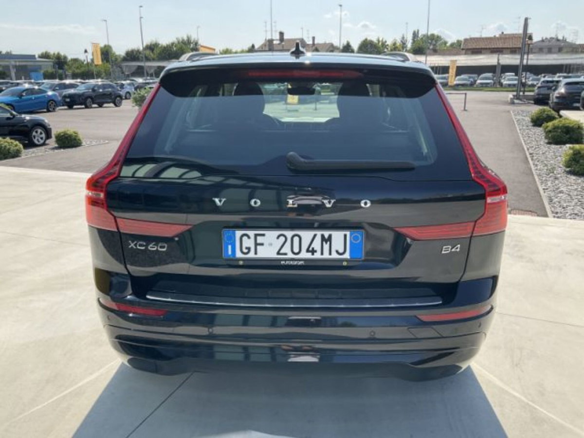 Volvo XC60 B4 Geartronic Momentum Pro (7)