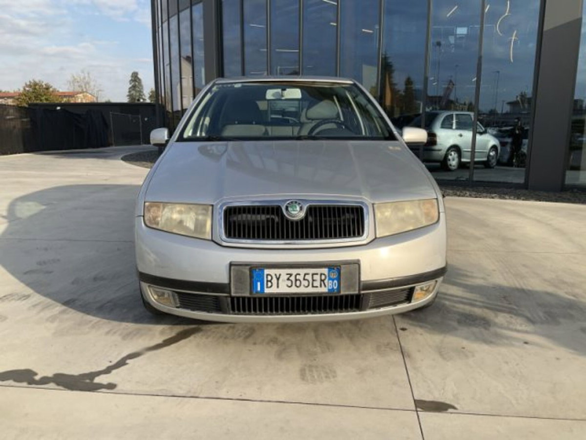Skoda Fabia Station Wagon CV 16V cat Wagon Comfort S (2)