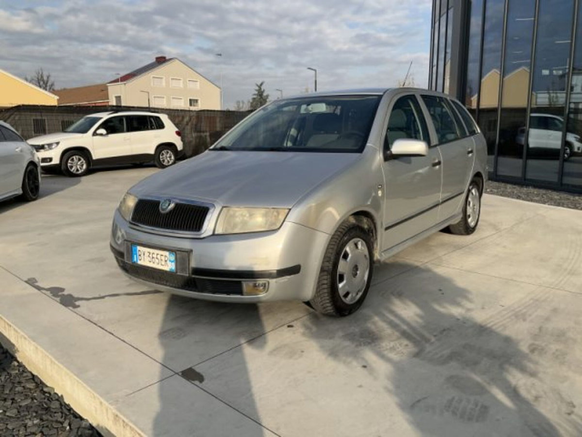 Skoda Fabia Station Wagon CV 16V cat Wagon Comfort S (3)