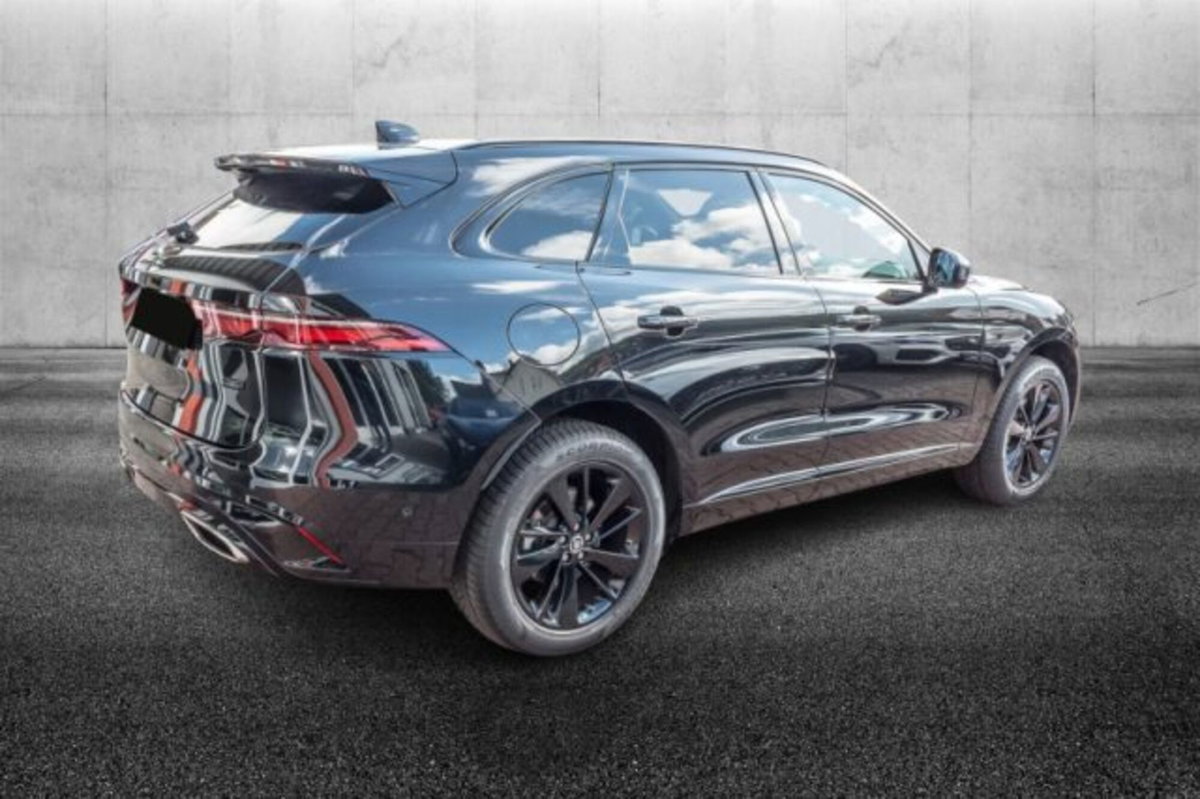 Jaguar F-Pace 3.0 D 300 CV AWD aut. R-Dynamic SE (3)