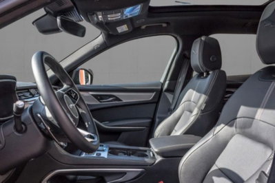 Jaguar F-Pace 3.0 D 300 CV AWD aut. R-Dynamic SE (7)