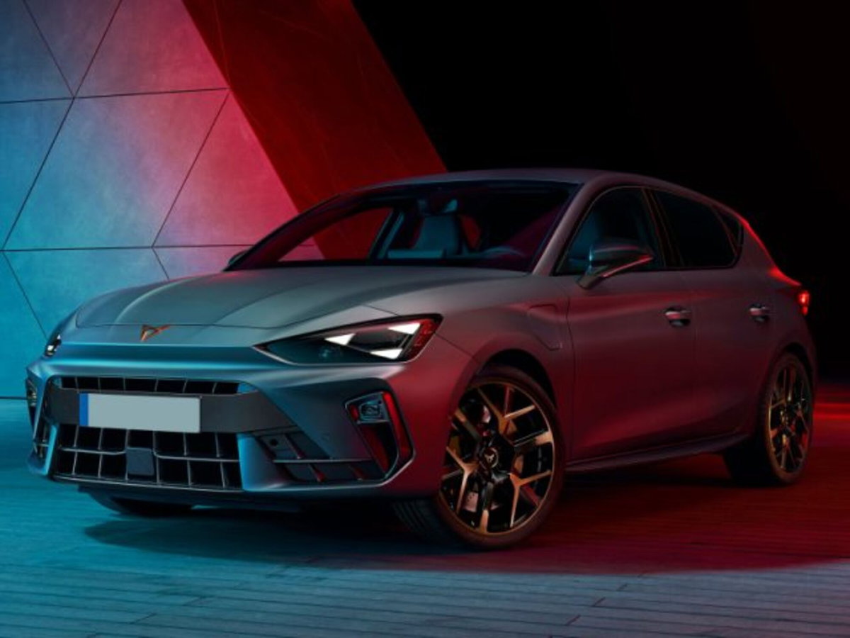 Cupra Leon Leon 1.5 hybrid 150cv dsg (2)