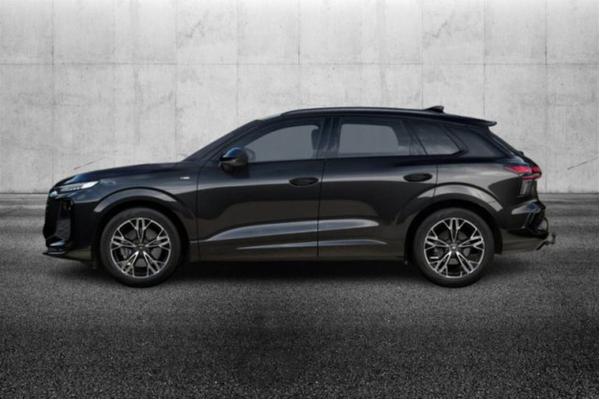 Audi Q3 Sportback 2.0 tfsi S line edition quattro 204cv s-tronic (3)