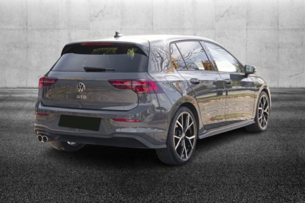 Volkswagen Golf 2.0 TDI GTD DSG (2)