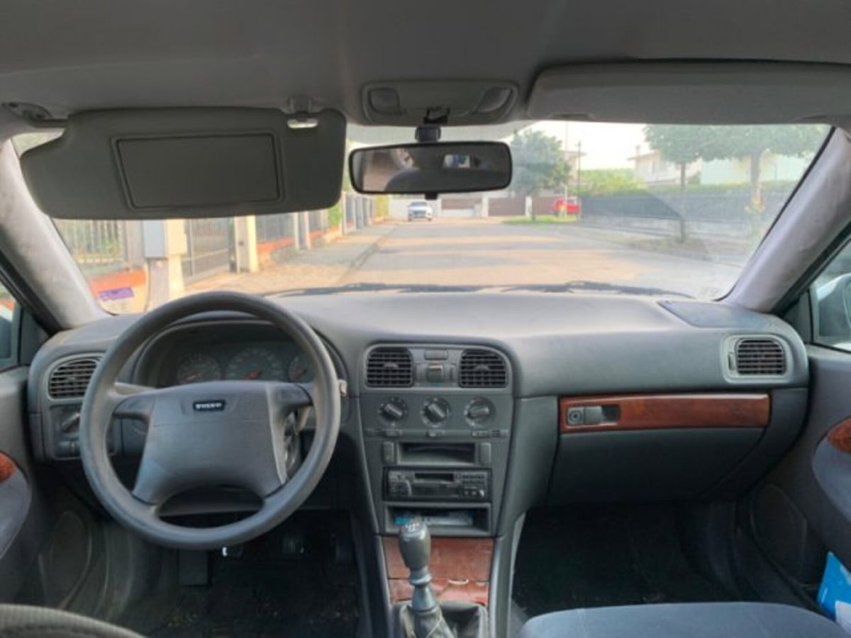 Volvo V40 1.8 16V cat (3)