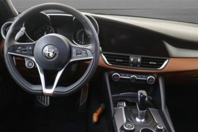 Alfa Romeo Giulia 2.0 Turbo 200 CV AT8 Super (5)