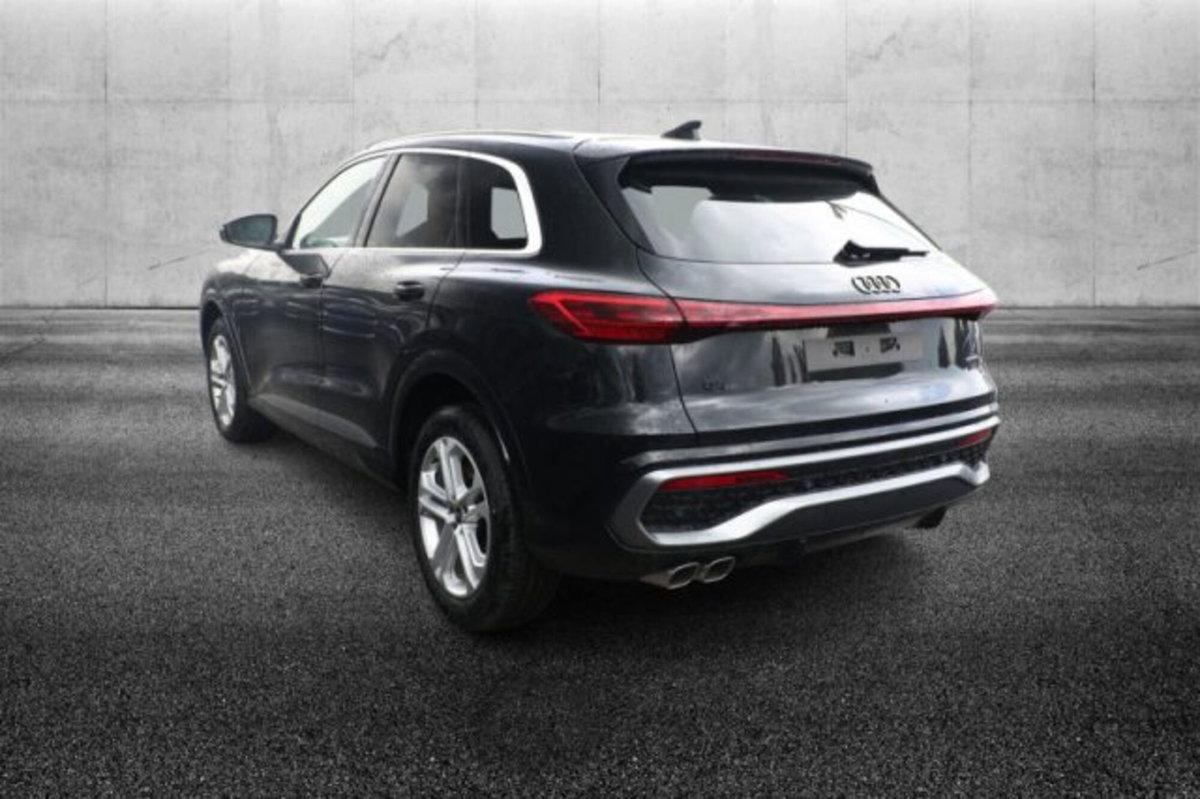Audi Q5 40 2.0 tdi mhev 12V S line quattro s-tronic (3)