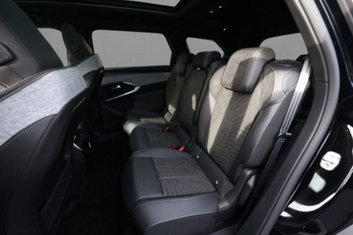 Peugeot 5008 1.2 hybrid GT 145cv 5p.ti e-dcs6 (8)