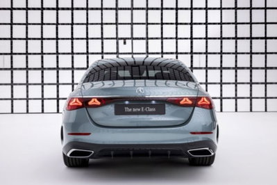Mercedes-Benz Classe E 250 CGI BlueEFFICIENCY Avantgarde AMG (7)