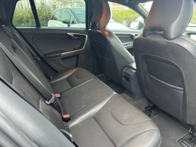 Volvo V60 Cross Country D3 Geartronic Momentum (11)