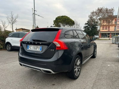 Volvo V60 Cross Country D3 Geartronic Momentum (4)