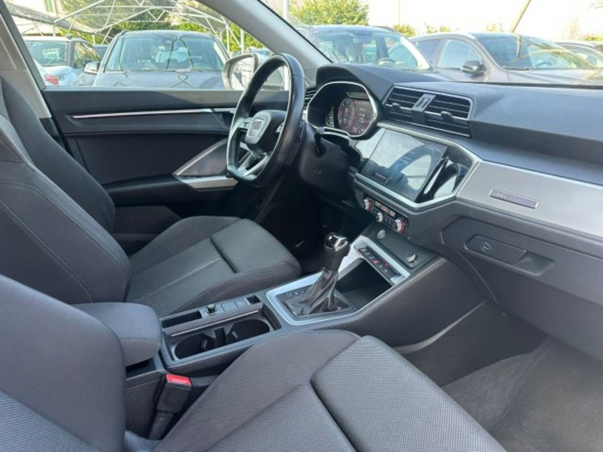 Audi Q3 Sportback 35 TDI quattro S tronic S line edition (15)