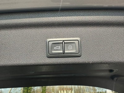 Audi Q3 Sportback 35 TDI quattro S tronic S line edition (16)
