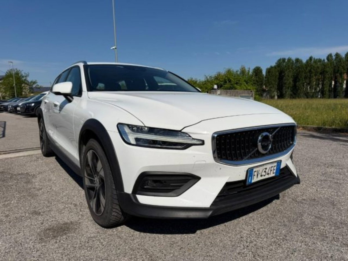 Volvo V60 Cross Country D4 Geartronic Business Plus