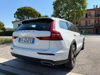 Volvo V60 Cross Country D4 Geartronic Business Plus (2)