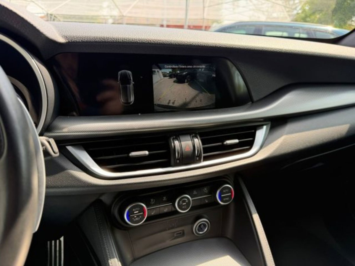 Alfa Romeo Stelvio Stelvio 2.2 Turbodiesel 210 CV AT8 Q4 Veloce (13)
