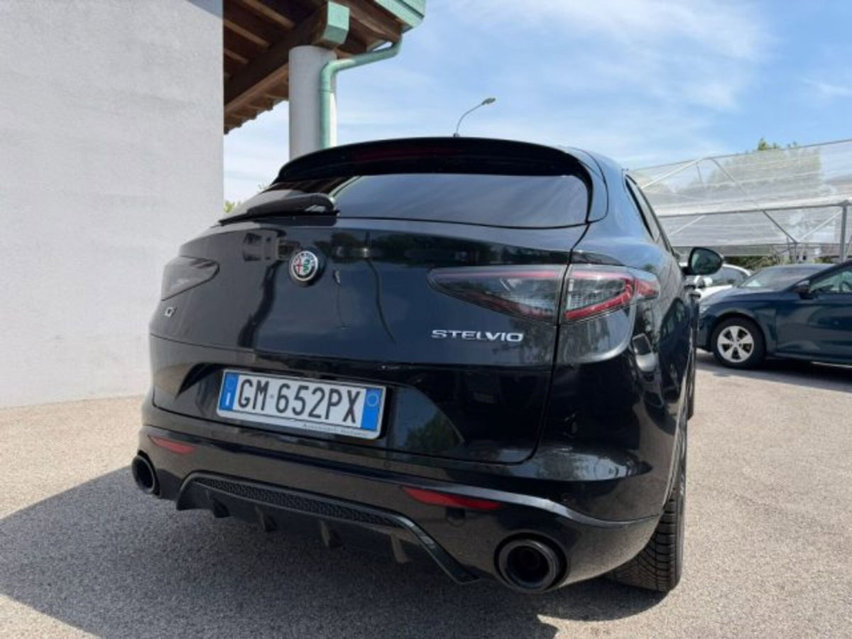 Alfa Romeo Stelvio Stelvio 2.2 Turbodiesel 210 CV AT8 Q4 Veloce (6)
