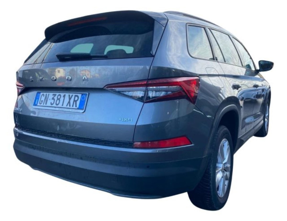 Skoda Kodiaq 2.0 TDI EVO SCR 4x4 DSG 7 posti Style (3)
