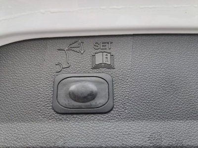 Ford Kuga 2.0 TDCI 150 CV S&S 4WD Powershift Titanium X (19)