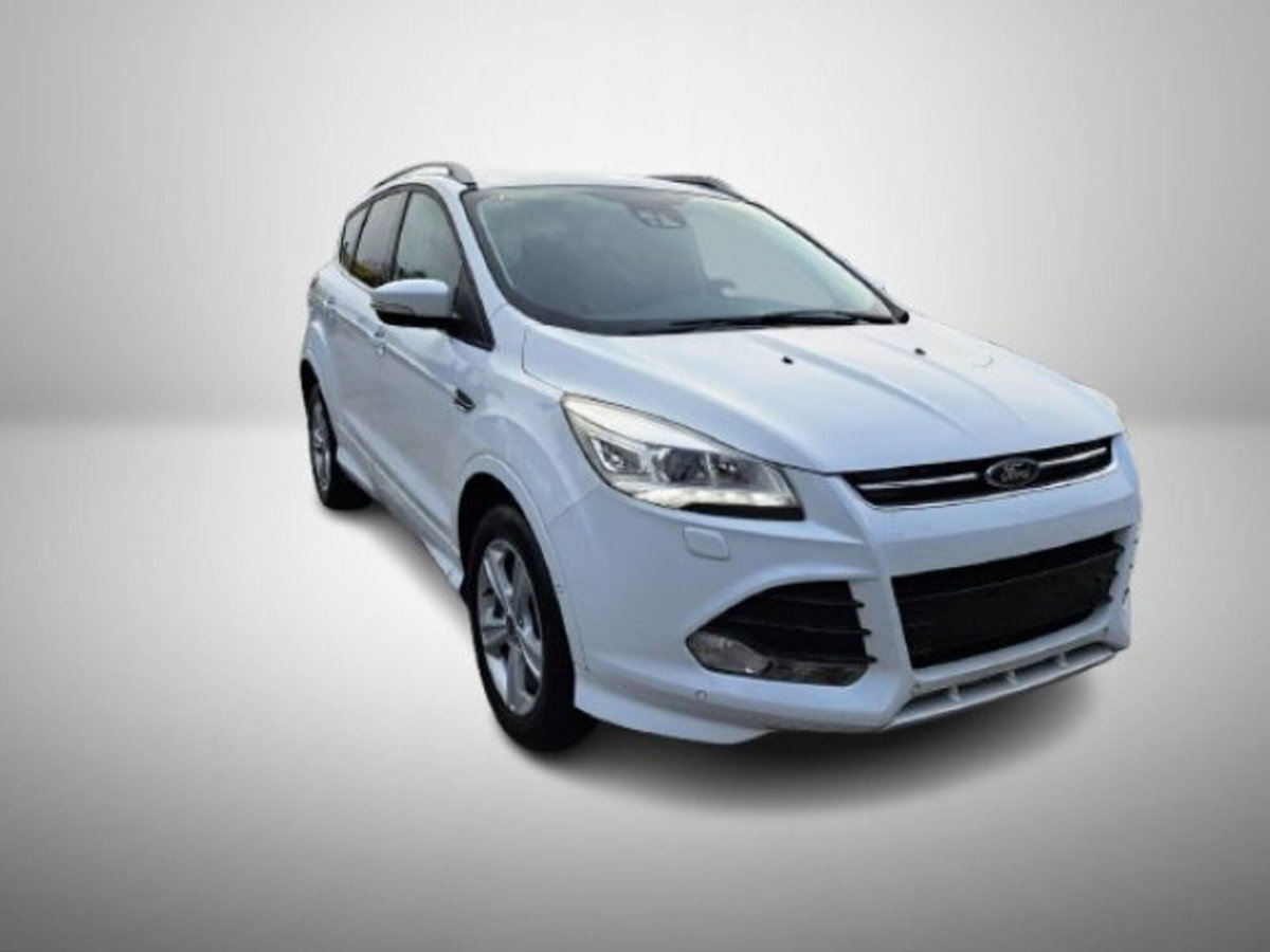 Ford Kuga 2.0 TDCI 150 CV S&S 4WD Powershift Titanium X (2)