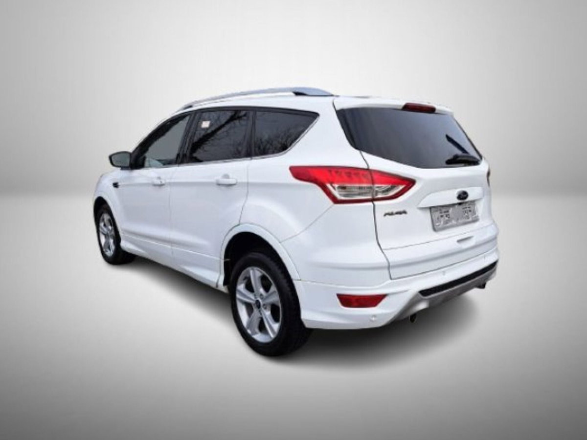 Ford Kuga 2.0 TDCI 150 CV S&S 4WD Powershift Titanium X (7)