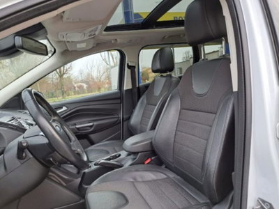 Ford Kuga 2.0 TDCI 150 CV S&S 4WD Powershift Titanium X (9)