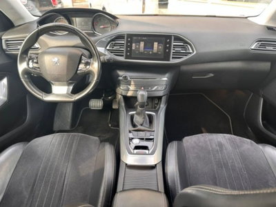 Peugeot 308 SW BlueHDi 150 S&S EAT6 GT Line (16)