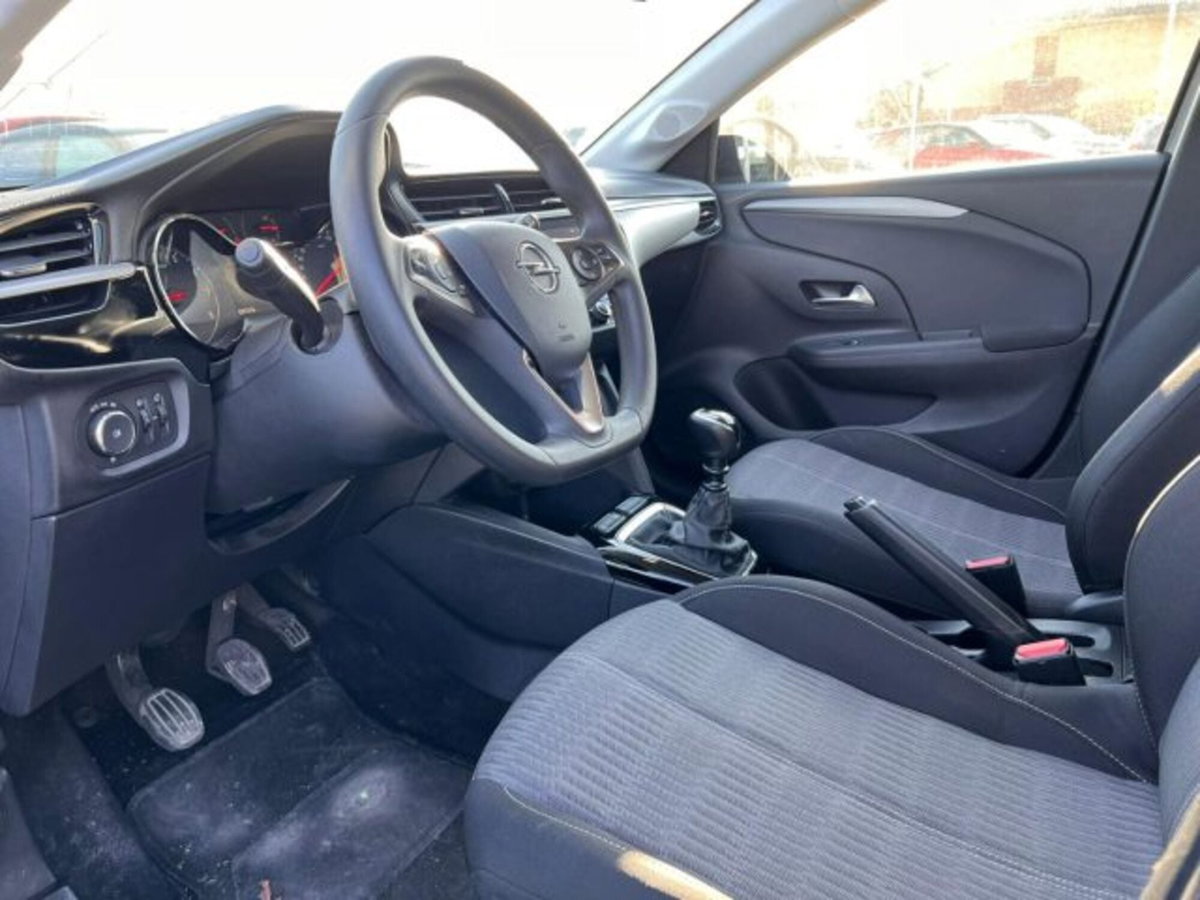 Opel Corsa 1.5 D 100 CV Edition (11)