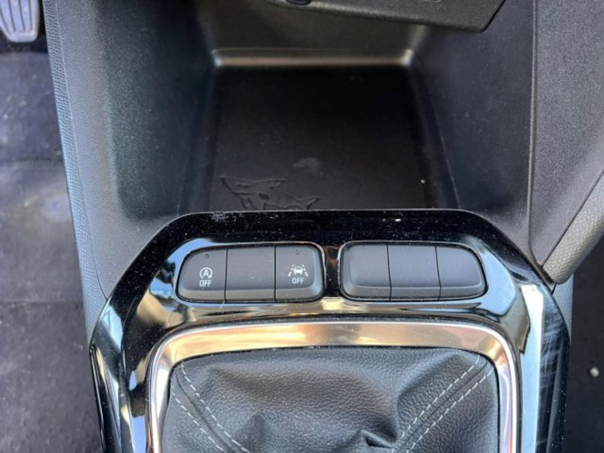 Opel Corsa 1.5 D 100 CV Edition (12)