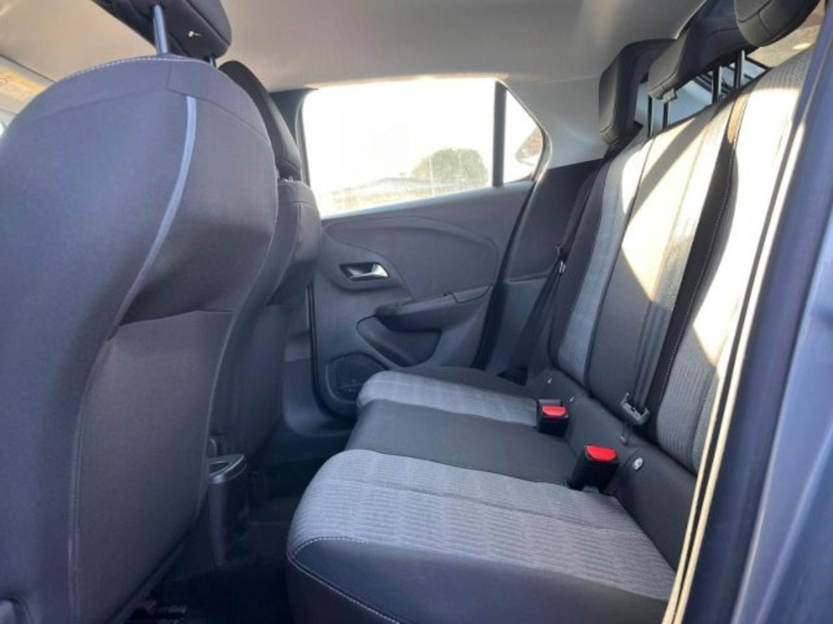Opel Corsa 1.5 D 100 CV Edition (6)