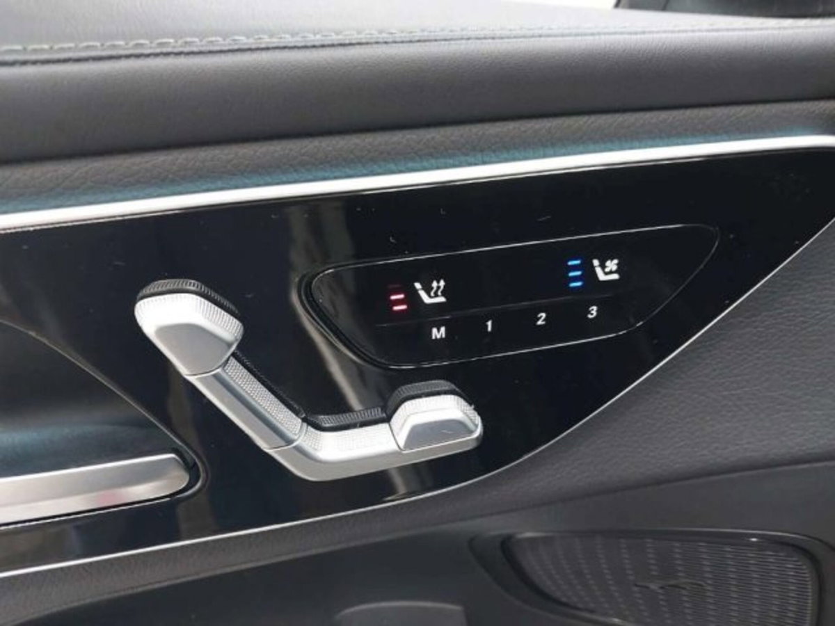 Mercedes-Benz GLC 220 d 4Matic Mild Hybrid AMG Advanced Plus (11)