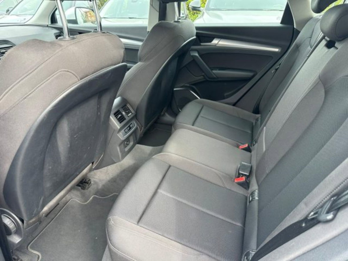 Audi Q5 40 TDI 204 CV quattro S tronic Business Sport (10)