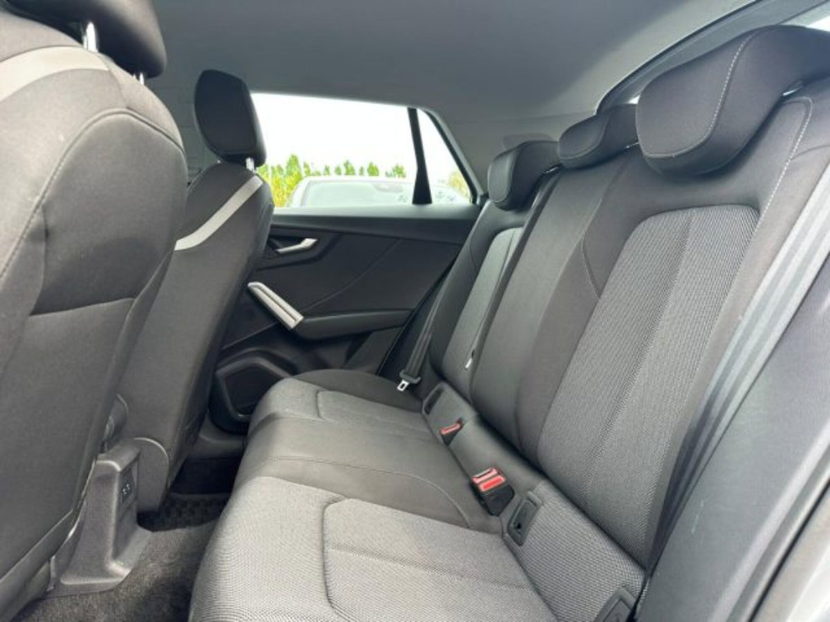 Audi Q2 Q2 35 TFSI S tronic Business (10)