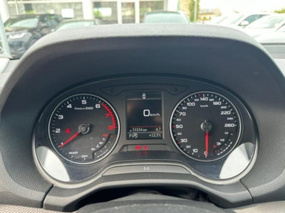 Audi Q2 Q2 35 TFSI S tronic Business (11)