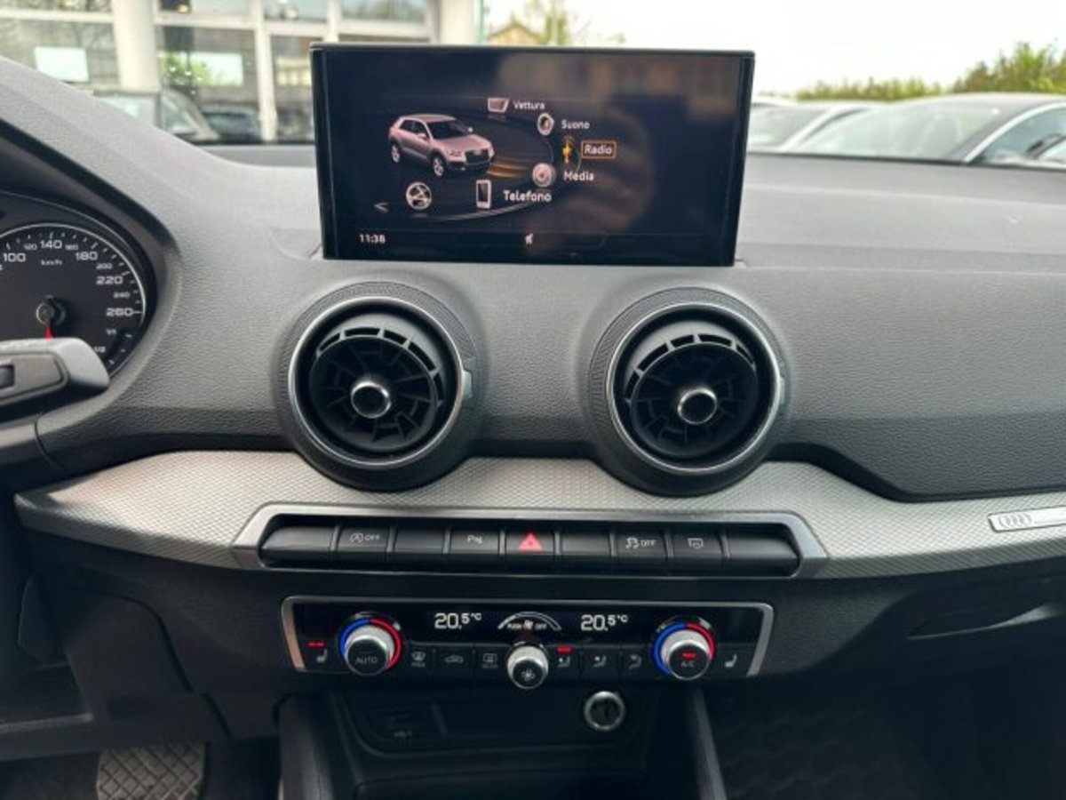 Audi Q2 Q2 35 TFSI S tronic Business (8)