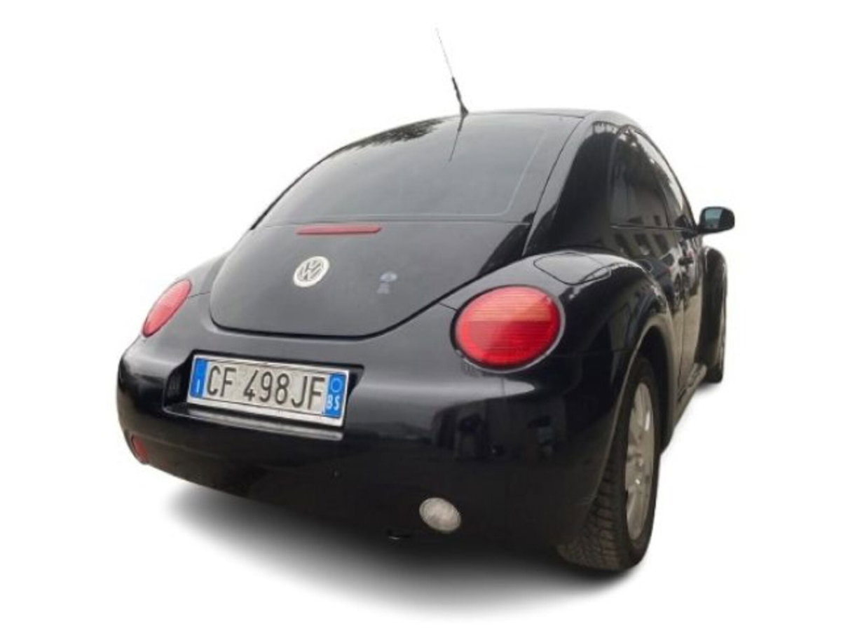 Volkswagen New Beetle TDI 101CV (2)