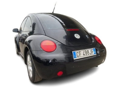 Volkswagen New Beetle TDI 101CV (3)