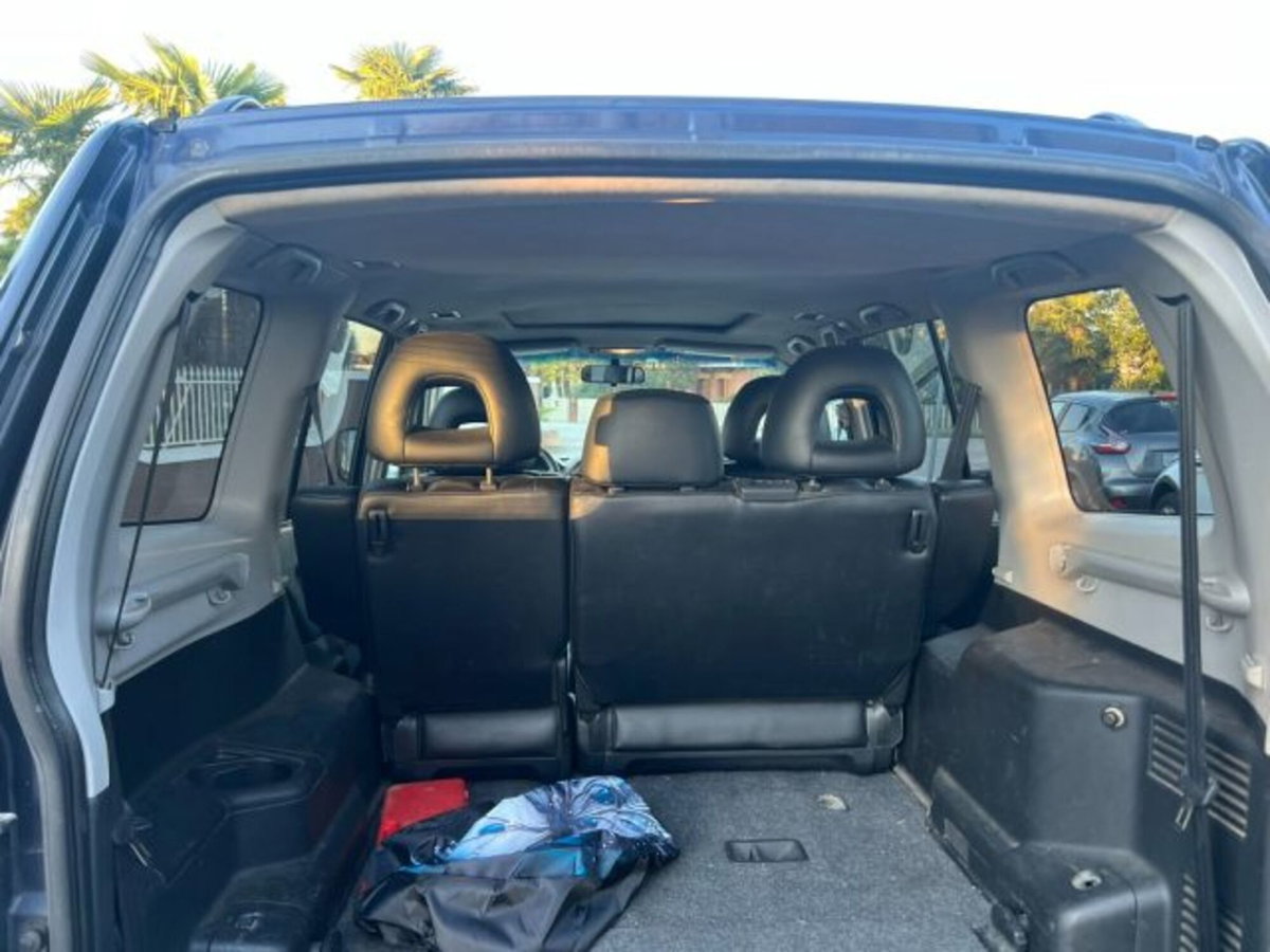 Mitsubishi Pajero 3.2 16V DI-D 5p. GLX (6)