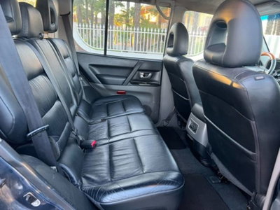 Mitsubishi Pajero 3.2 16V DI-D 5p. GLX (8)