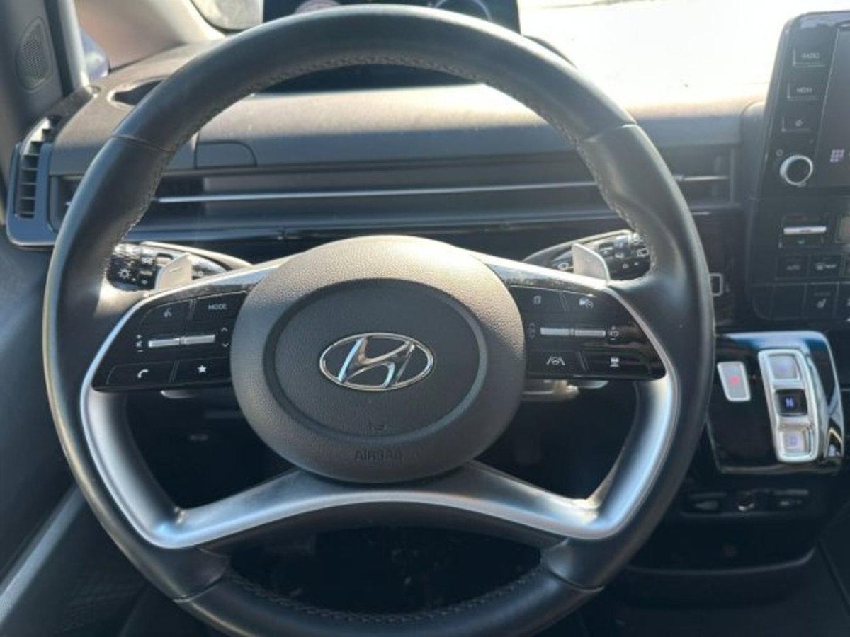 Hyundai Staria 2.2 awd auto (19)
