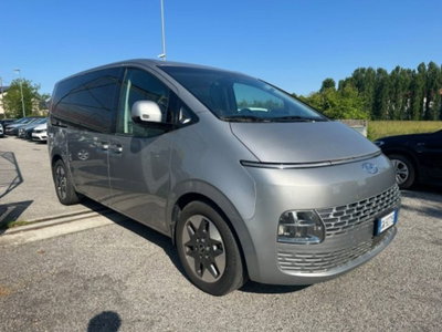 Hyundai Staria 2.2 awd auto (2)