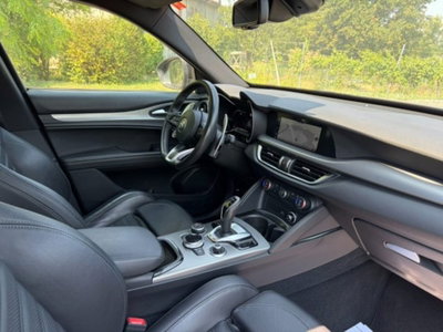 Alfa Romeo Stelvio Stelvio 2.2 Turbodiesel 210 CV AT8 Q4 Veloce (9)